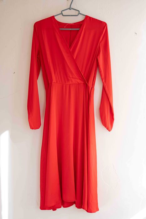 Продам платье шелковое