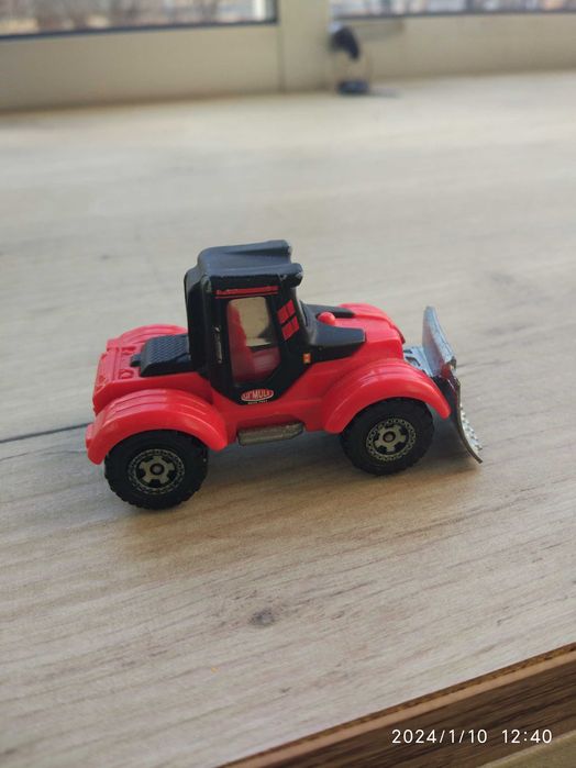 Autko Traktor Plow, Matchbox, 2005 Mattel, Tajlandia