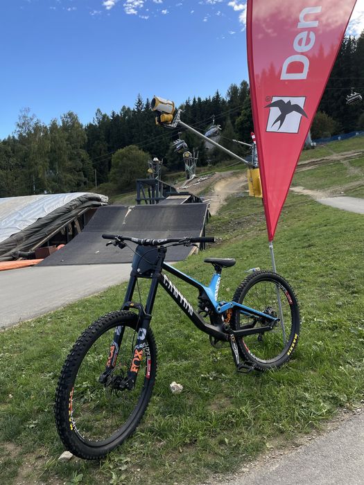 Canyon Sender CF 9.0