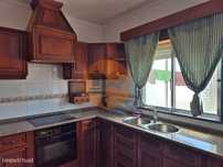 Apartamento de dois andares para arrendamento ANUAL em Vila Real de...