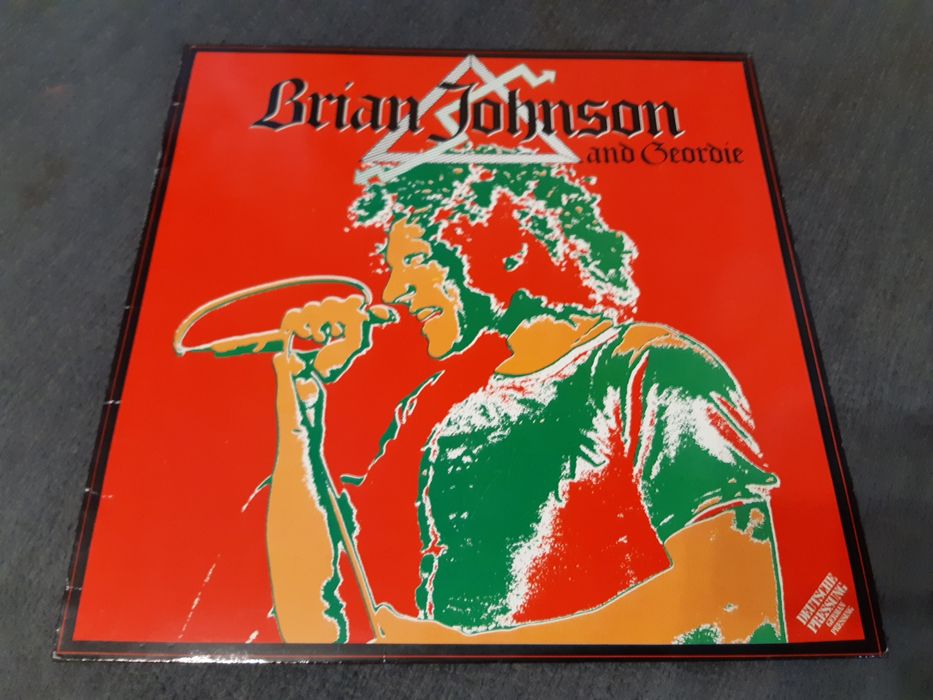 Bryan johnsin/81/same/red bus/ger/nm-