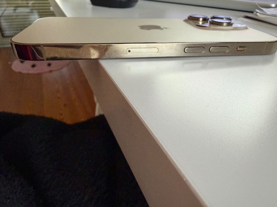 iPhone 14 Pro gold