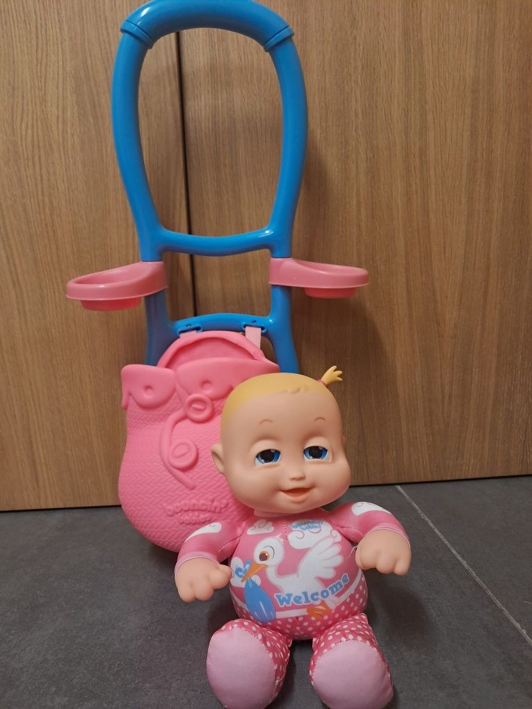 Boneco com carrinho