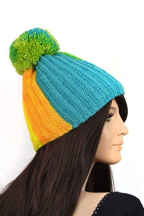 MustGo Ciepła zimowa czapka z pomponem