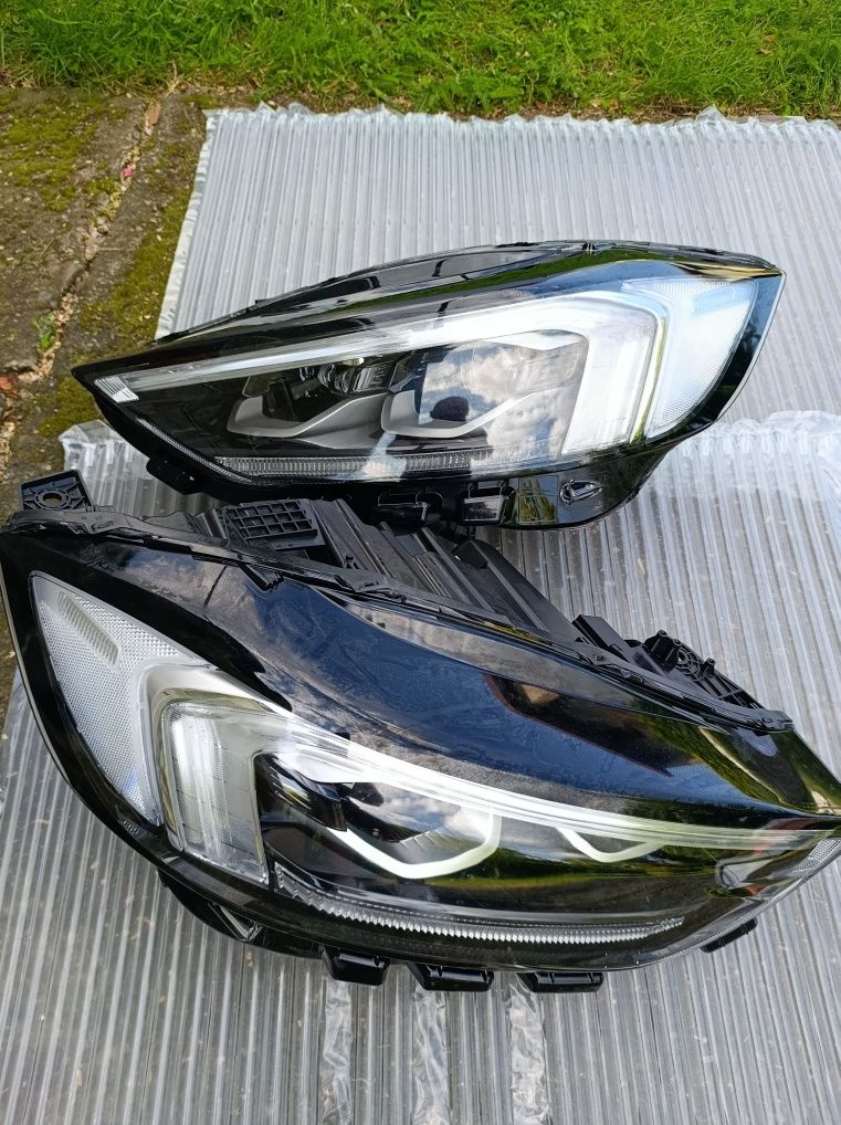 Lampy Reflektory Ford Edge