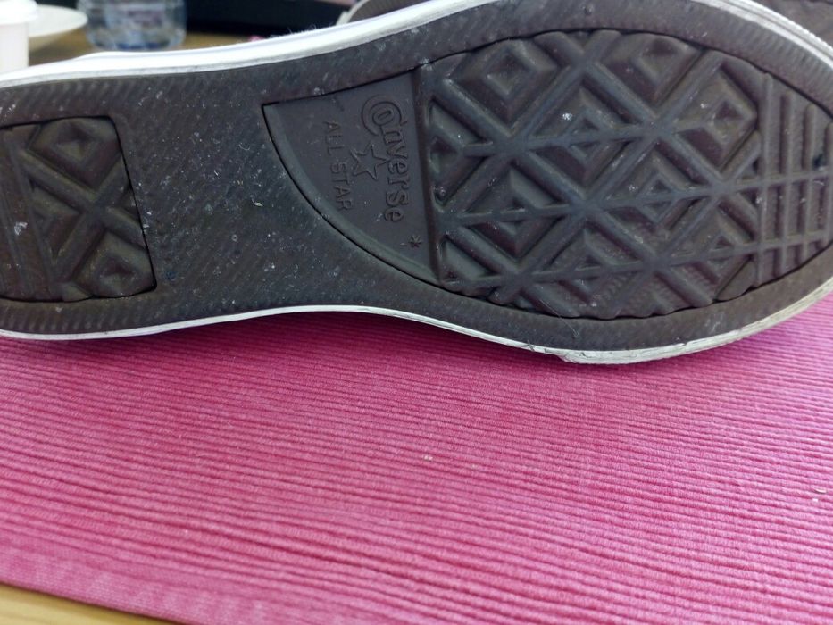 BAIXA DE  PREÇO! Vendo All Star personalizados (com o nome Pilar)