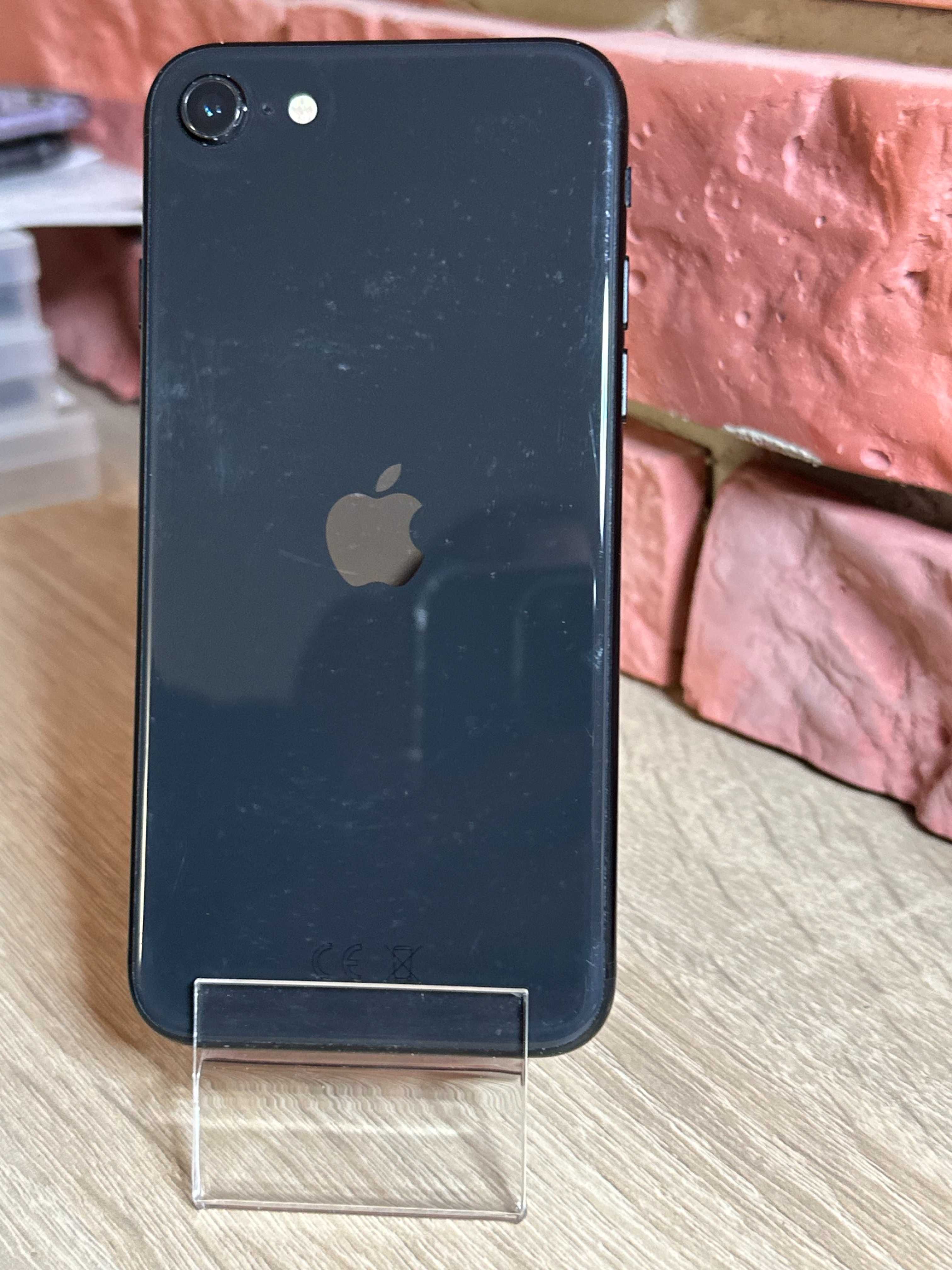 iPhone SE2020 w dobrym stanie