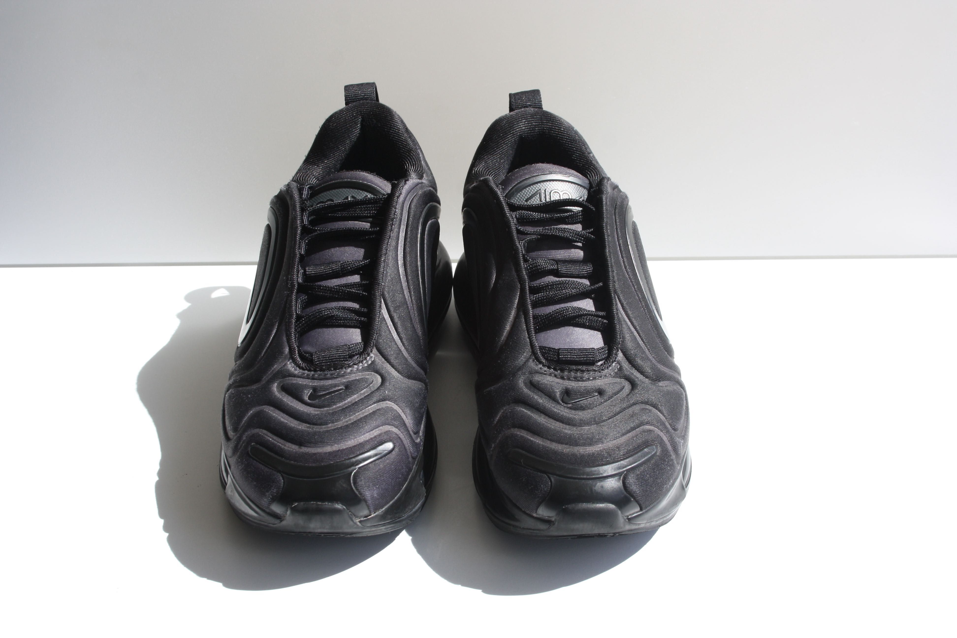 Кросівки Nike Air Max 720 Black 36.5 розмір