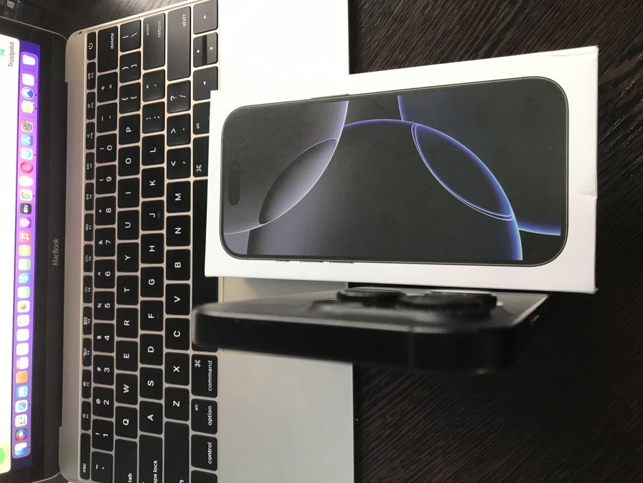 Apple iphone 16 Pro 256Gb Black Titanium Neverlock