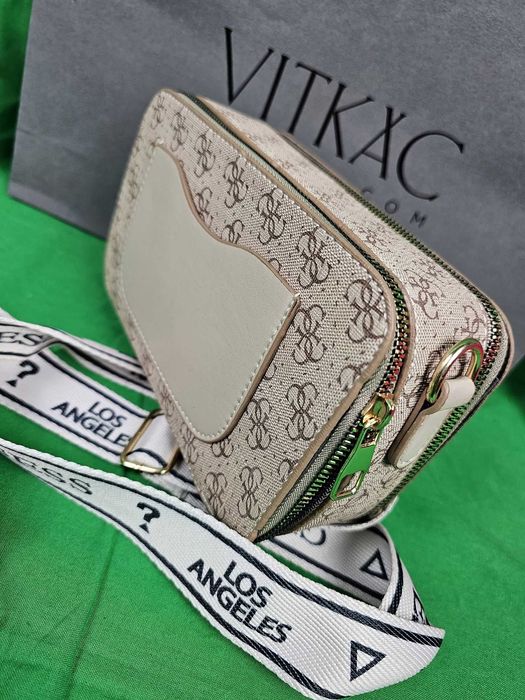 Torebka listonoszka Torba Bez monogram Guess skórzana kuferek Premium