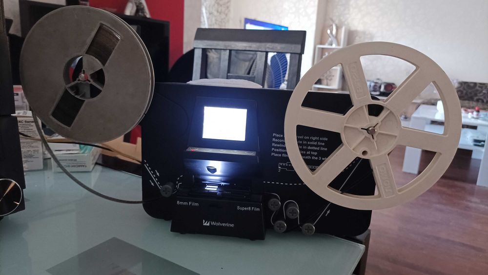 Кинопленка в любой формат, покадрово.