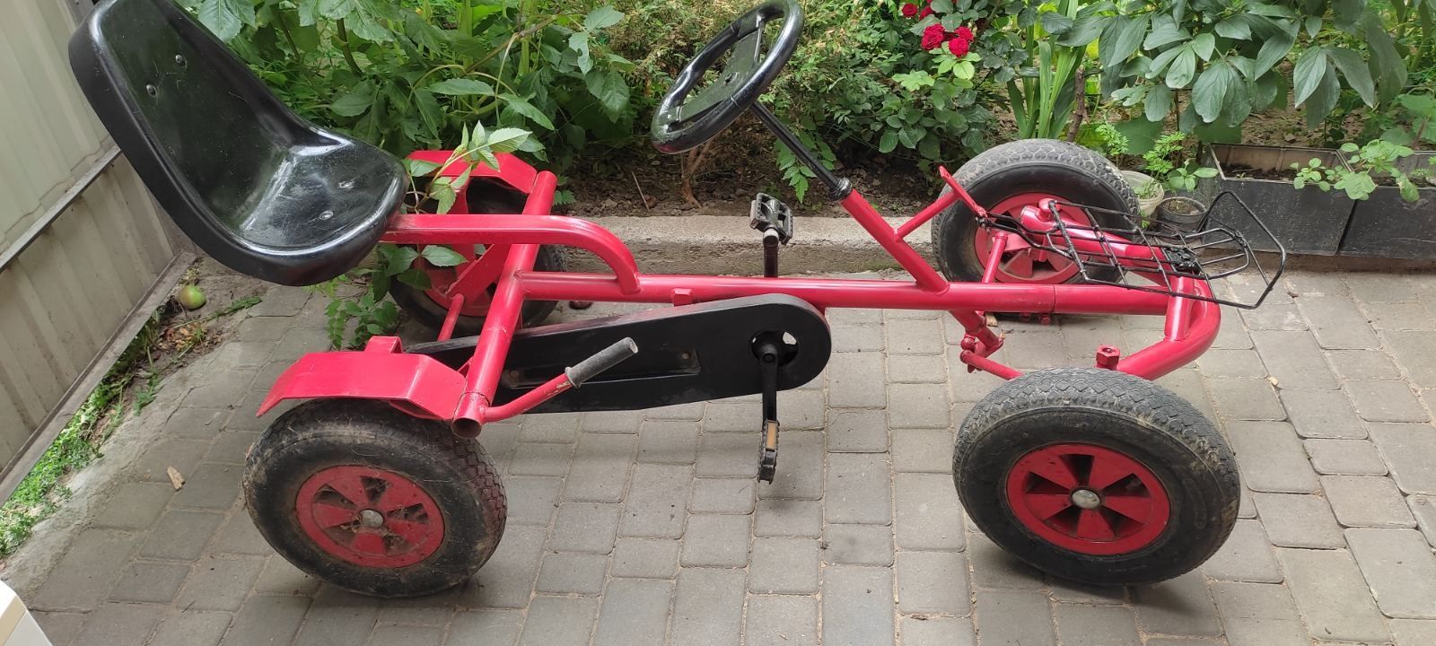 Машина на педалях для дорослих та дітей оригінальний Скелтер