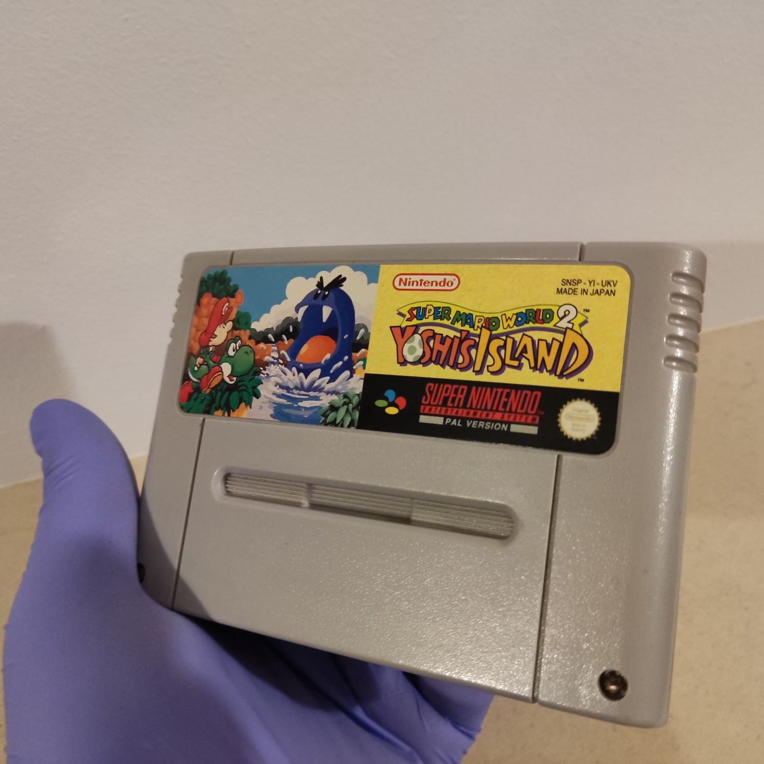 Super Mario World 2: Yoshi's Island - Super Nintendo SNES Cartridge