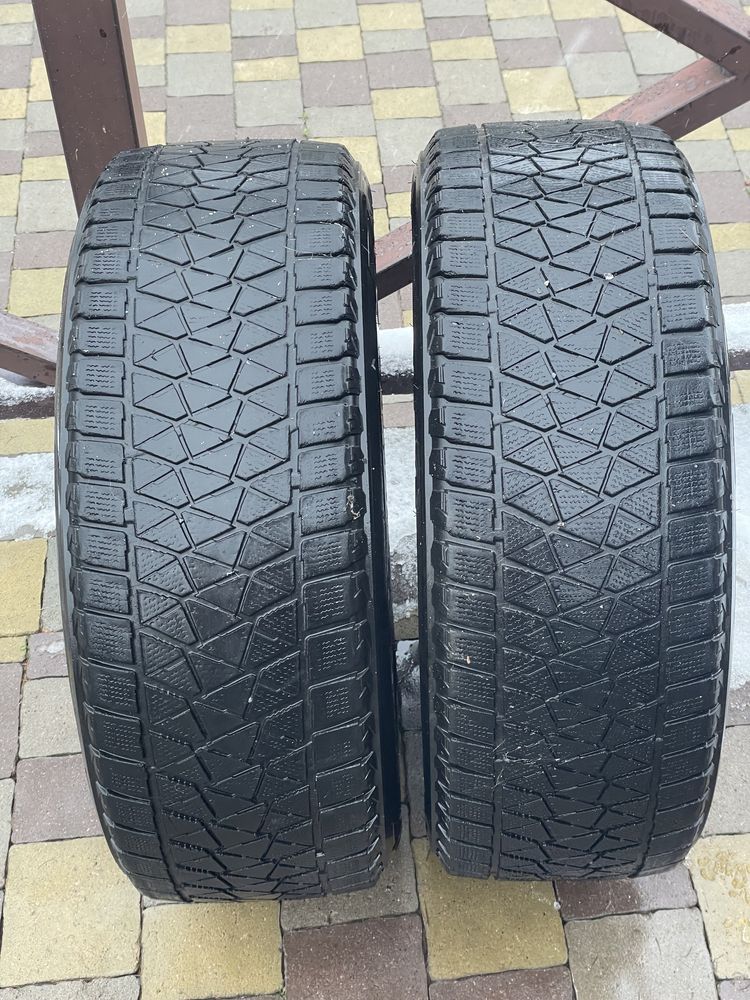 Продам резину bizzak 235/60 r17