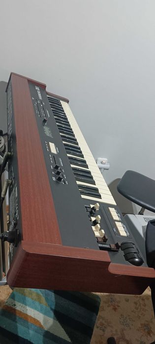 Órgão hammond - xk1 + leslie elka