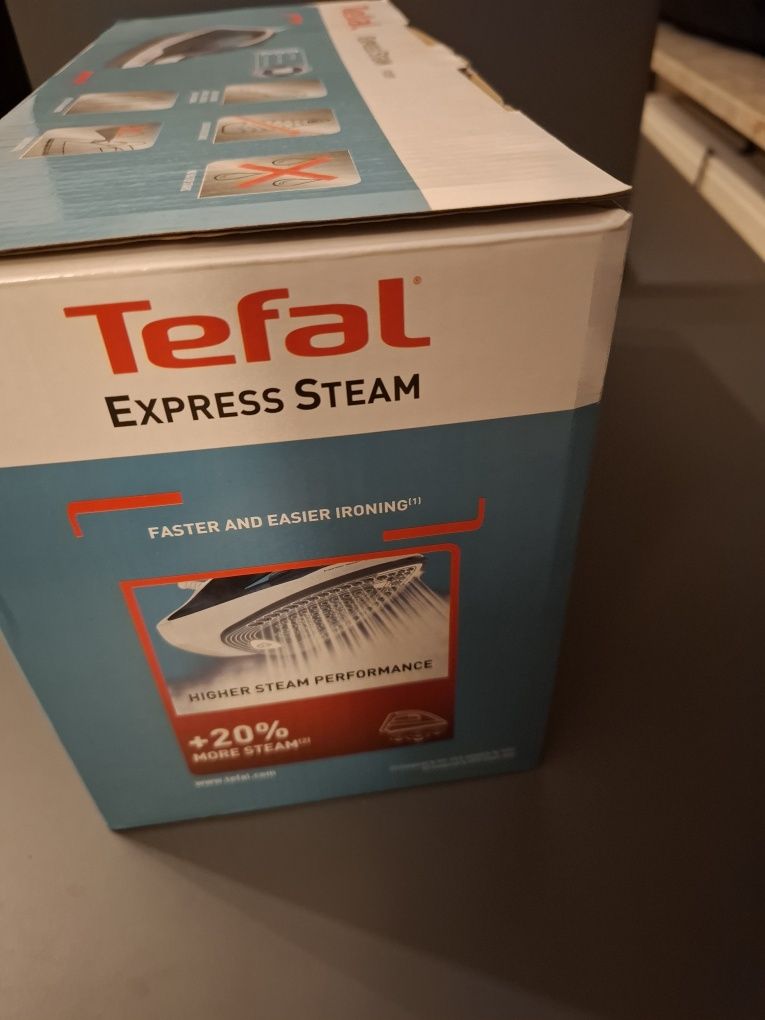 Żelazko parowe Tefal FV2839E0