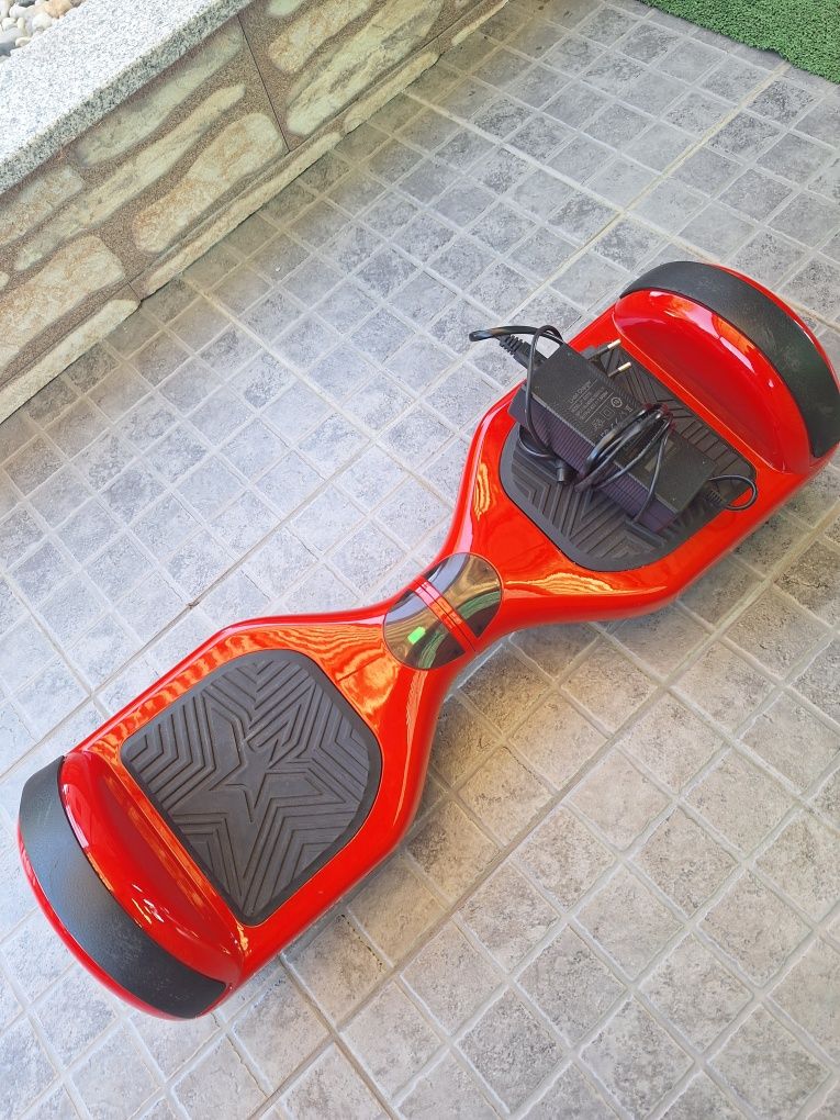 Hoverboard vermelho