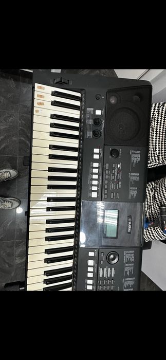 Yamaha PSR E423 + Casio CT s100