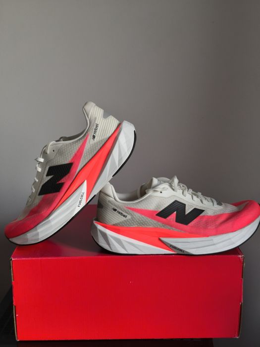 Buty do biegania New Balance Rebel v5 10km przebieg