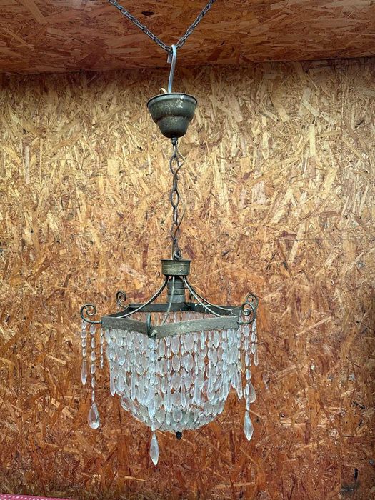 Lustre/Candeeiro de suspensão antigo - Latão e pingentes em cristais