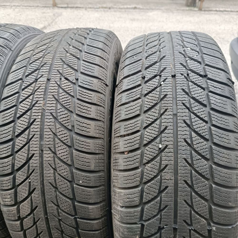 Продам комплект зимові шин Goodride 205/55 R16