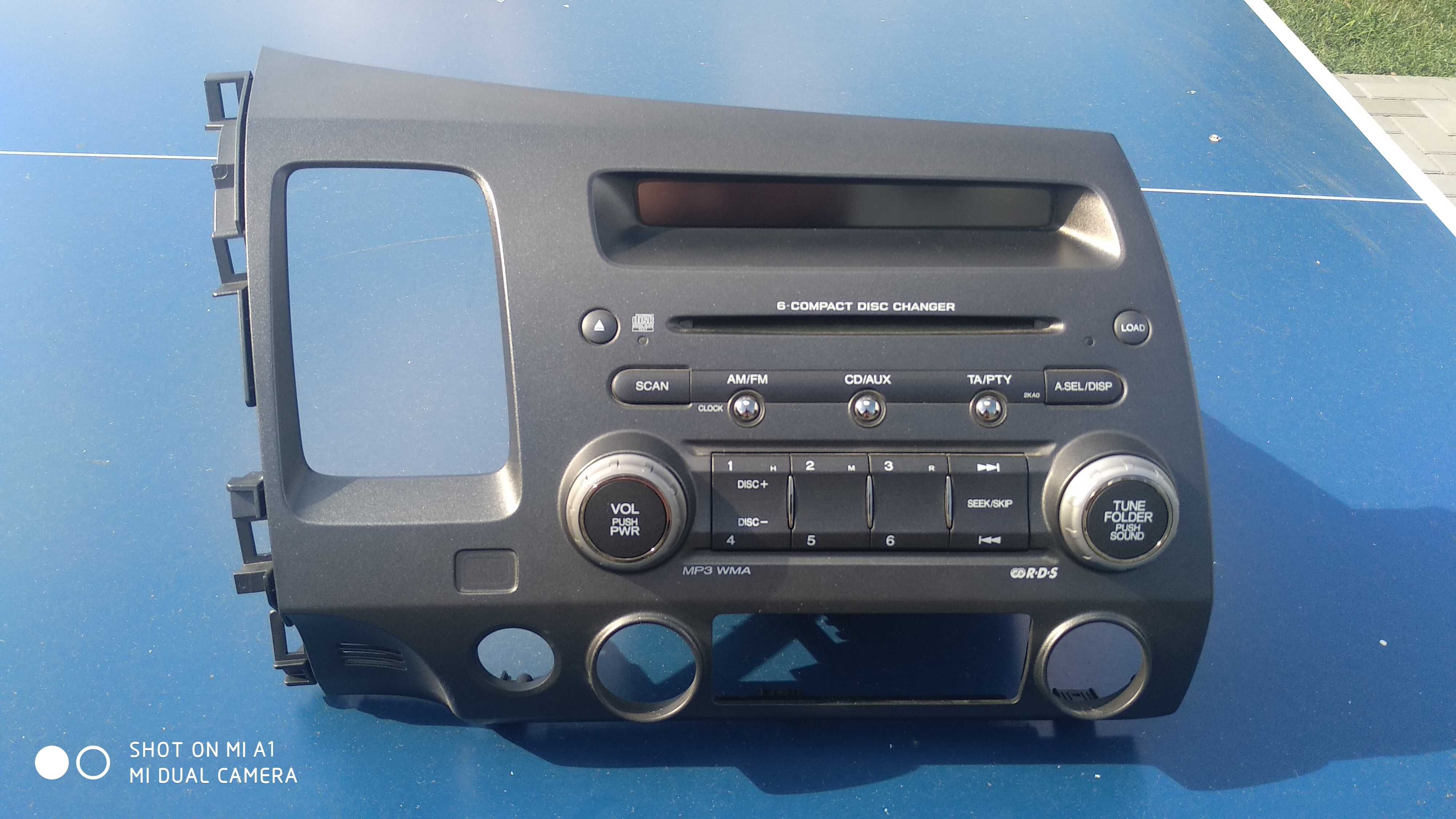 Магнитола CD changer MP3. Б/у. Honda Civic 4d. 2007 год.