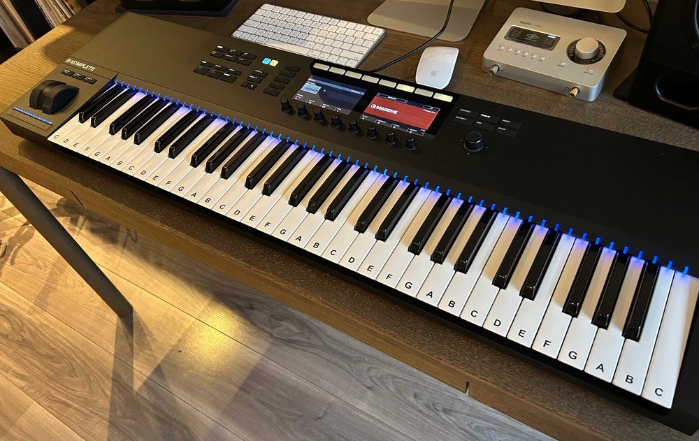 Klawiatura MIDI Native Instruments Komplete Kontrol s61 mk2, zasilacz