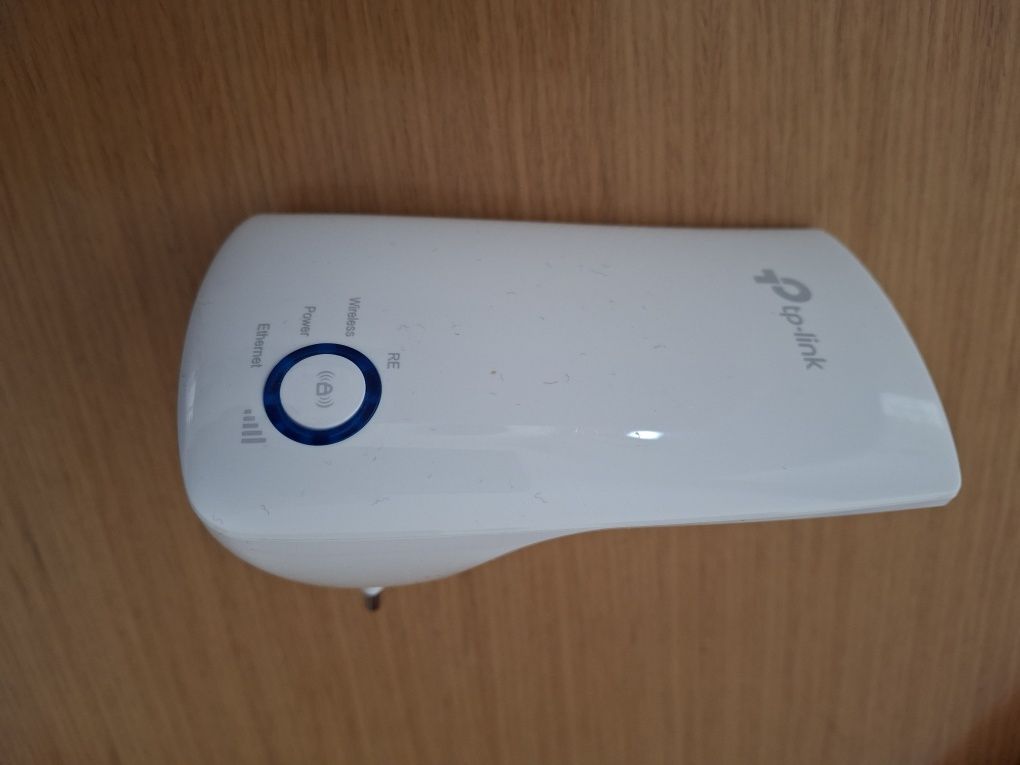 Extensor sinal WIFI TP Link modelo TL-WA850RE V.4.