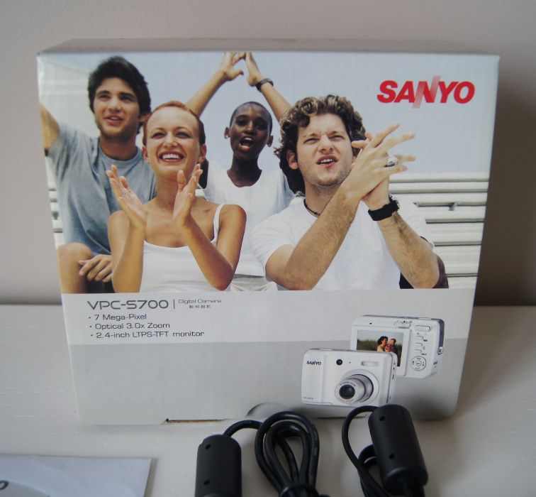 Máquina Fotográfica Digital Sanyo VPC-5700