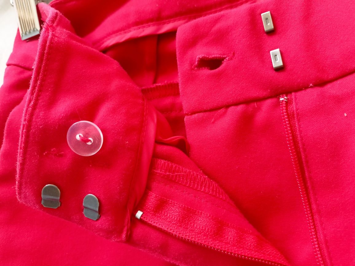 Czerwone eleganckie spodnie rozm 36