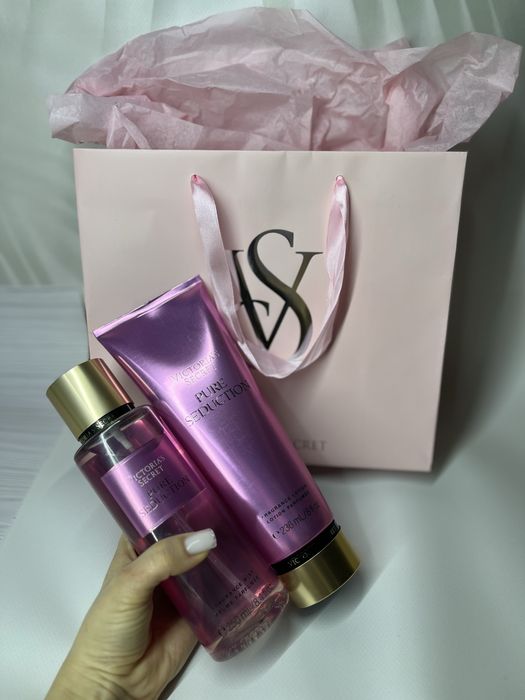 Подарункові бокси, набори від Victoria’s Secret Вікторія Сікрет