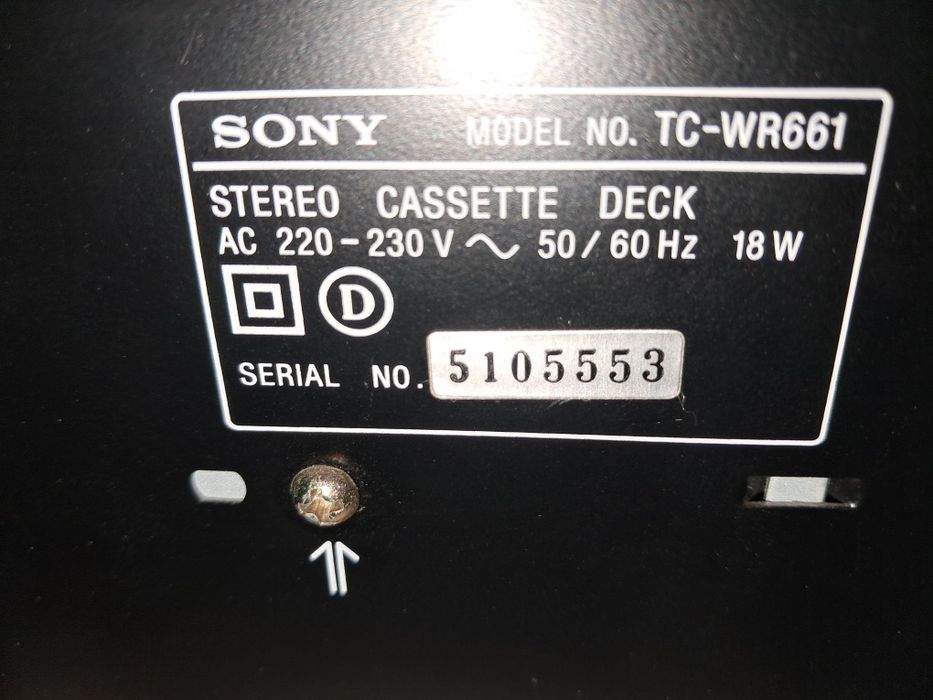 Продам касетну деку Sony TC-WR661