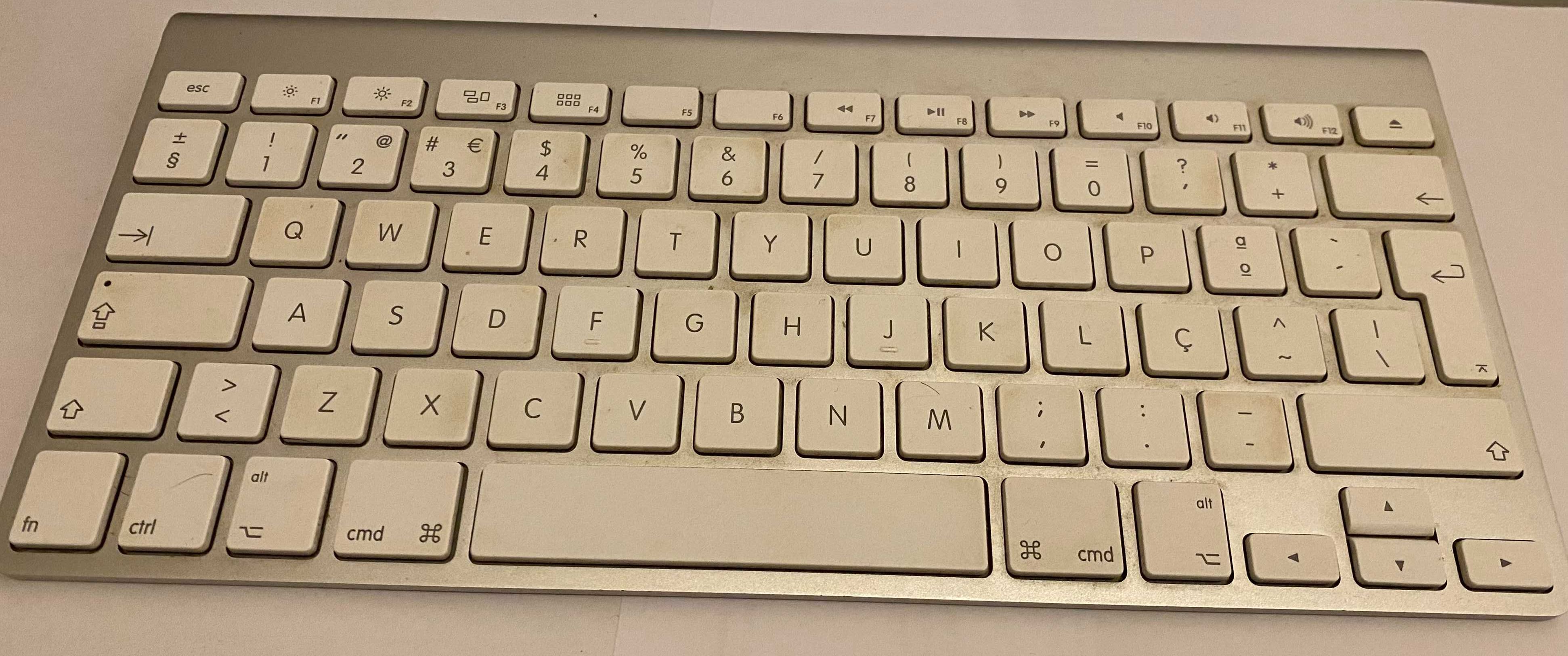 Apple A1314 Wireless Keyboard