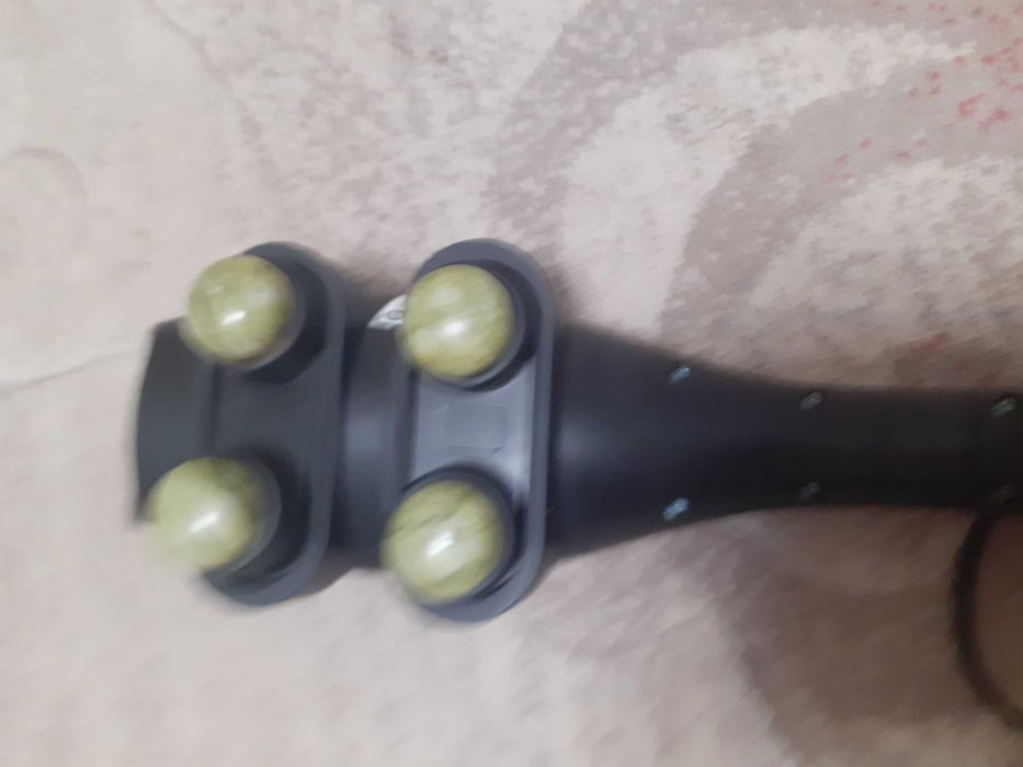 Массажер ручной. Практически новый.