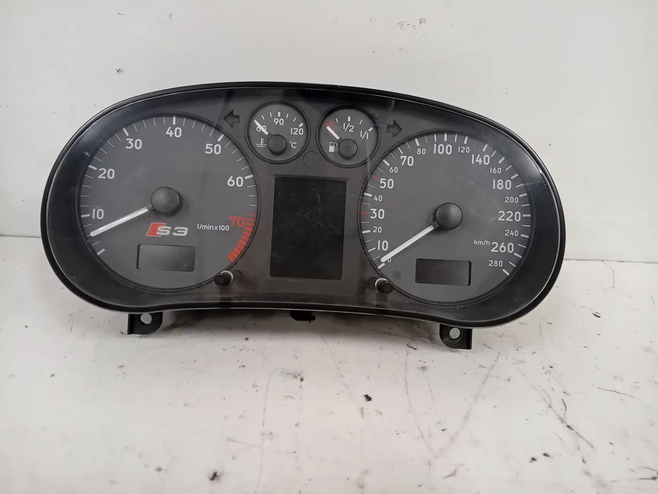 Licznik AUDI S3 8L 8L0920932B