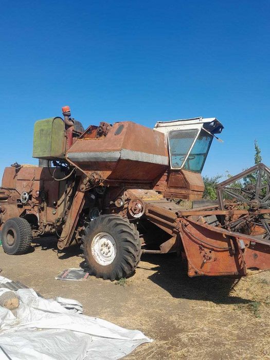 Продам комбайн на стартере
