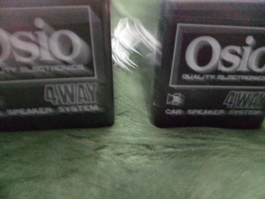 Sistema Som automotivo marca Osio -8800 - 60 watts Antigo e raro -NOVO