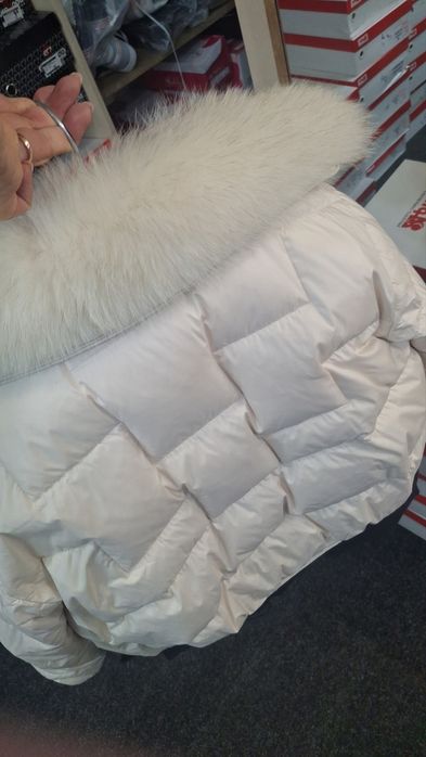 Куртка жіноча.пуховик ворот натуральне хутро