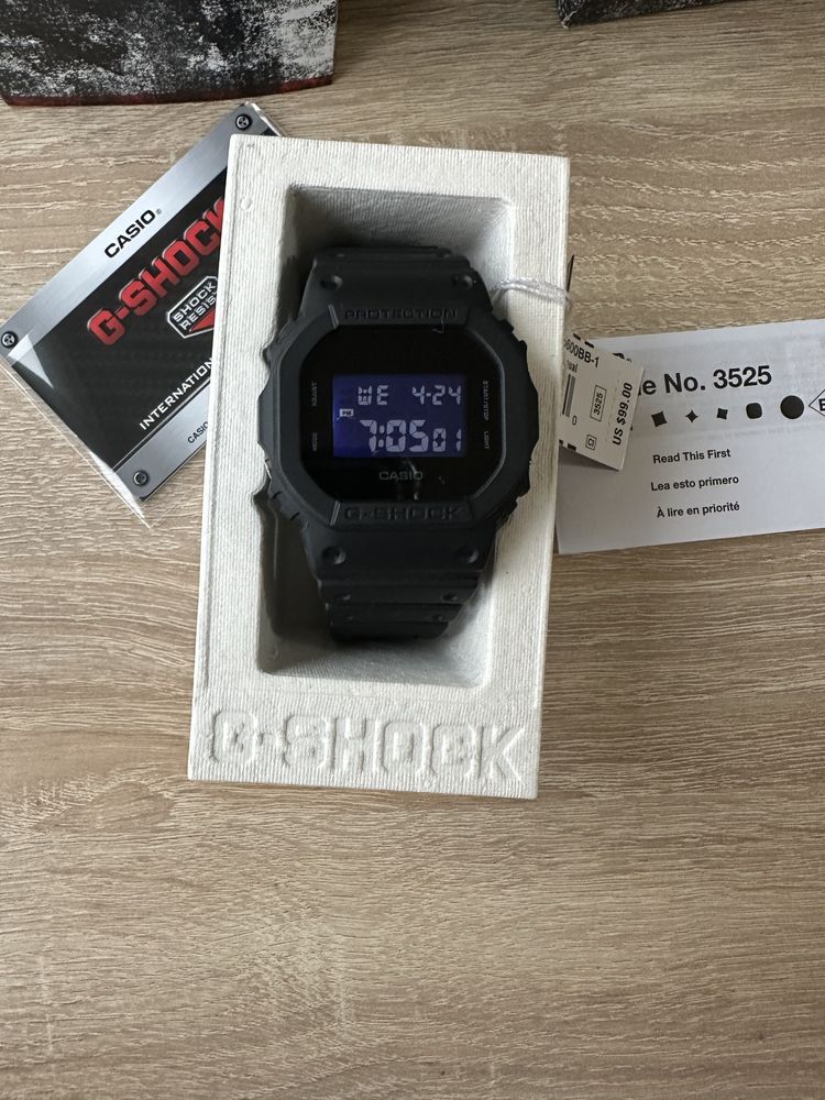 CASIO G Shock DW-5600HR-1CR оригінал