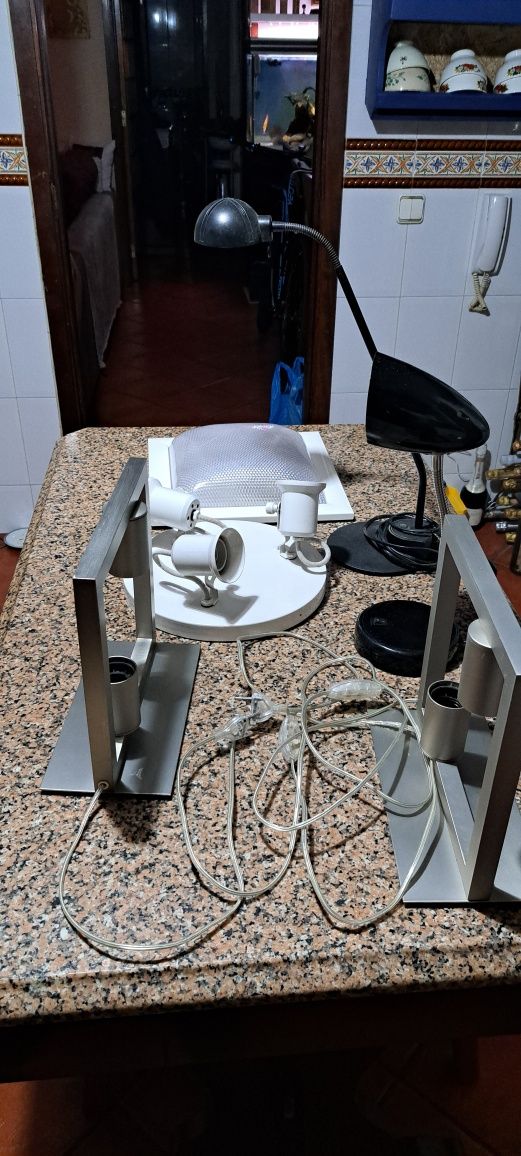 Vendo candeeiros usado