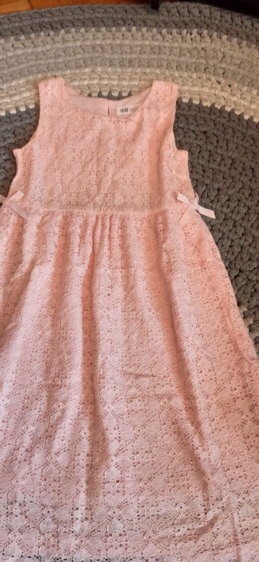 H&m sukienka koronkowa 122/128