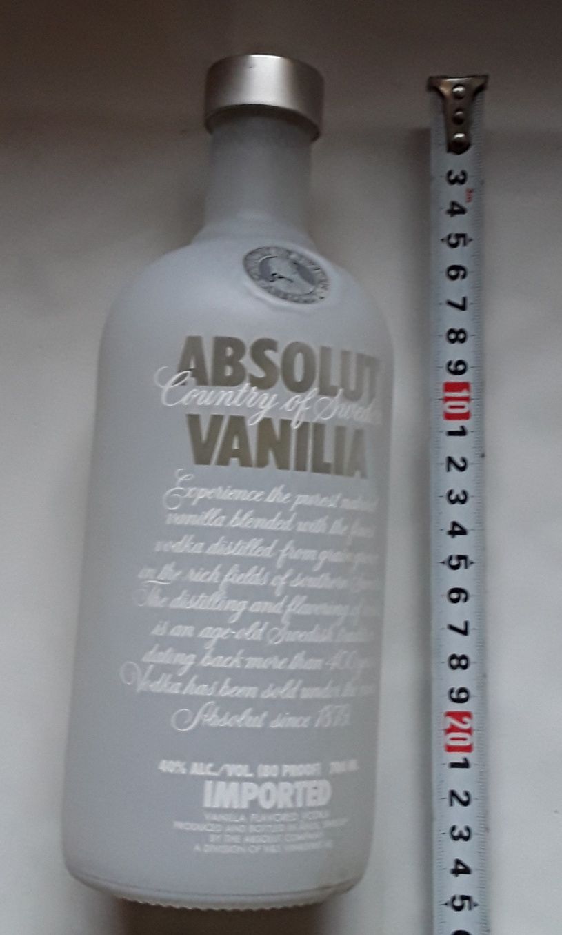 Garrafa Vodka Absolut Vanilia (vazia) para colecção