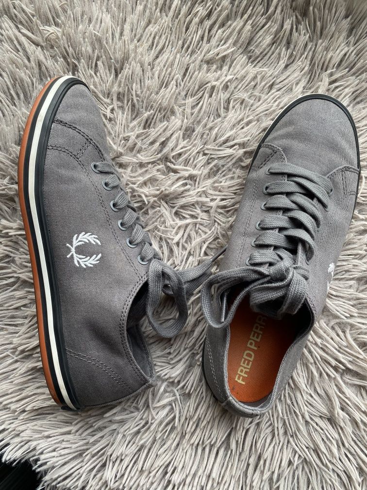 Классические кроссовки, кеды FRED PERRY,
