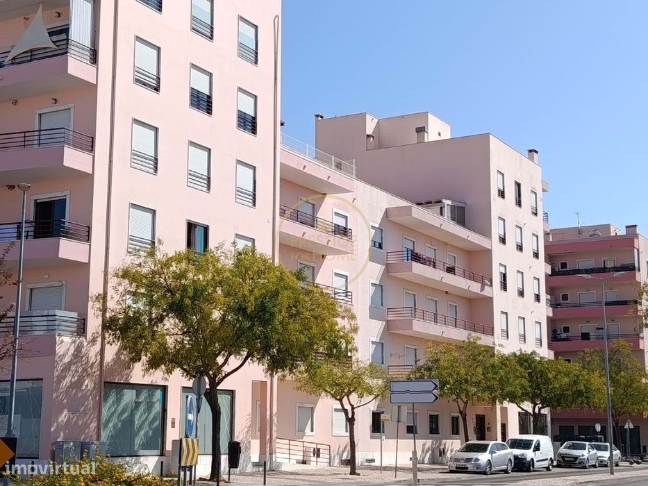 Apartamento T2 na zona de Vale de rãs, das zonas mais reconhecidas em