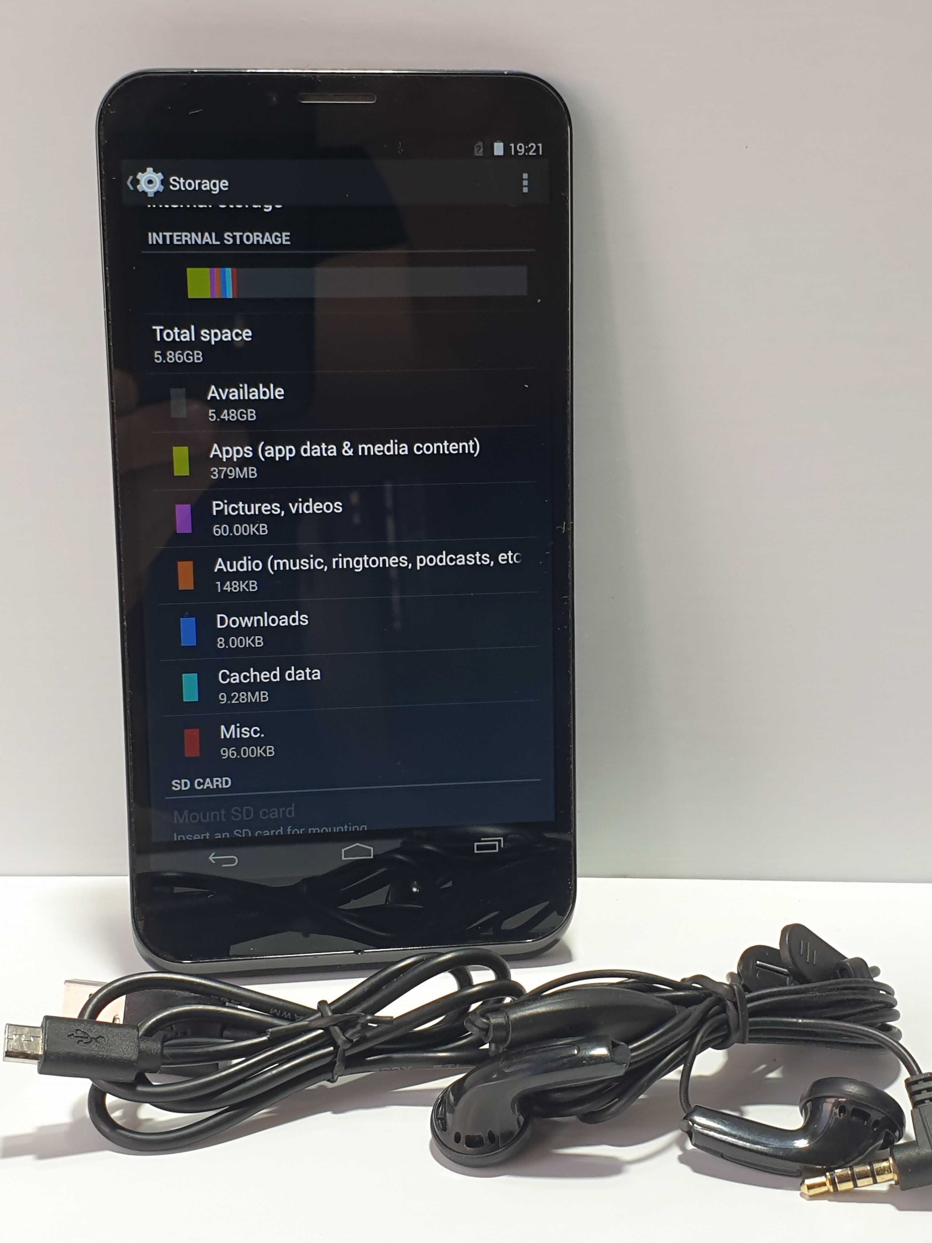 смартфон Vodafone Smart 4 max