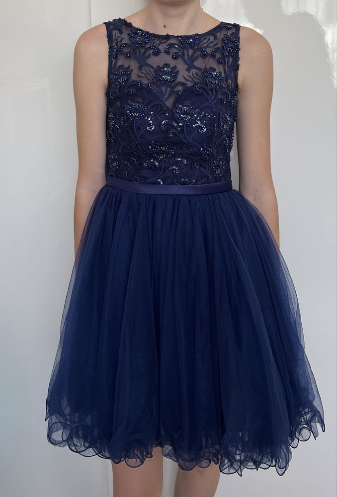 Chabrowa sukienka tiulowa damska Dioa Fashion r.S/M