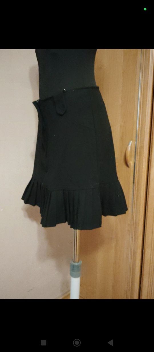 Nowa spódnica Stradivarius rozmiar L