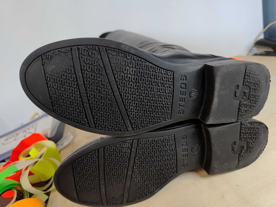 281.40. Oficerki Steeds Tender, roz: 40 Slim, łyd: 34cm, wys: 43cm