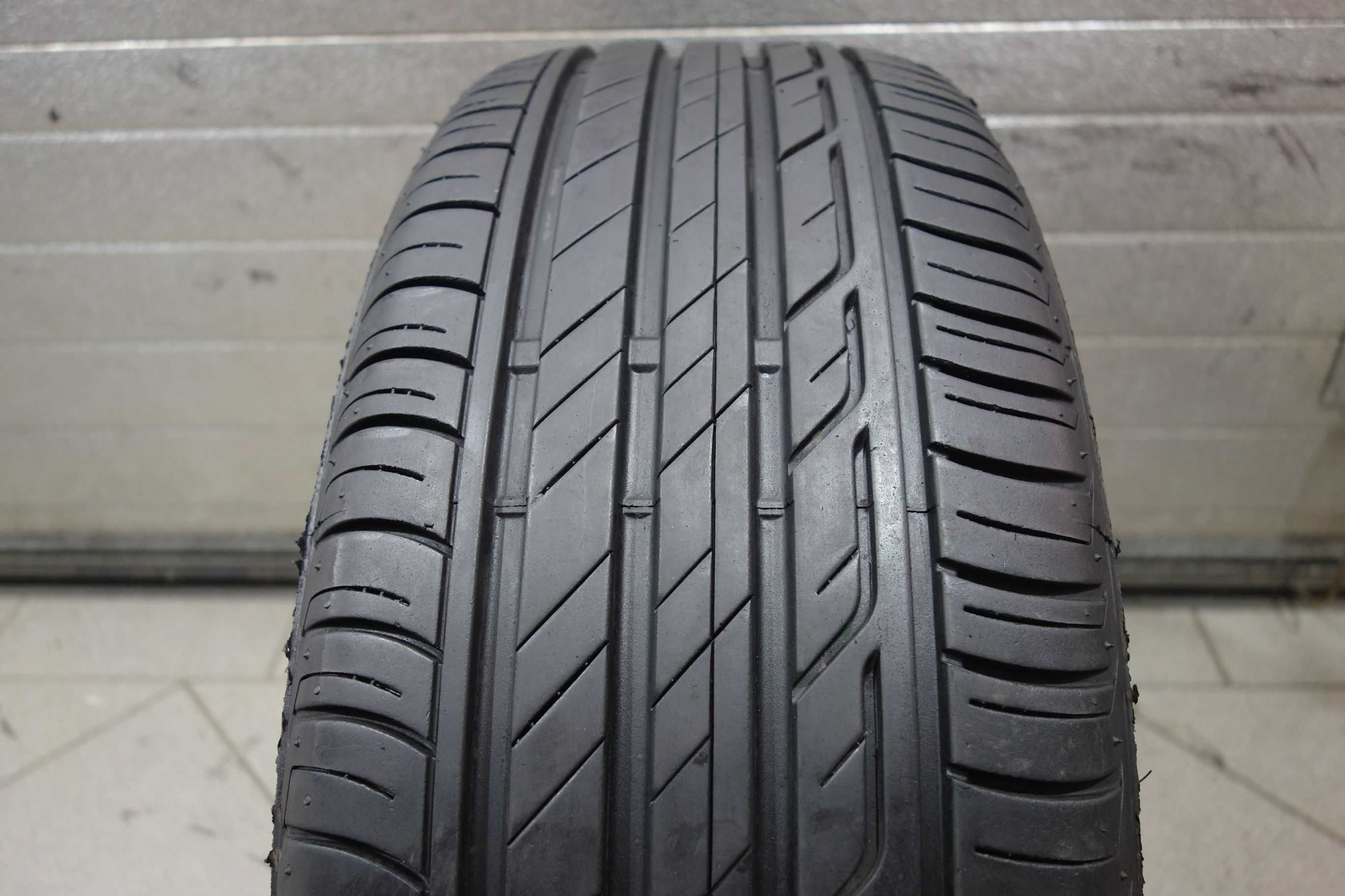 215/55R17 Opona letnia używana Bridgestone Turanza T001 (F17)
