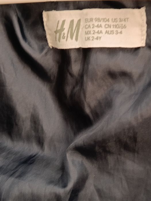 Granatowa kurtka chłopięca przejściowa z kapturem H&M rozmiar 98/104